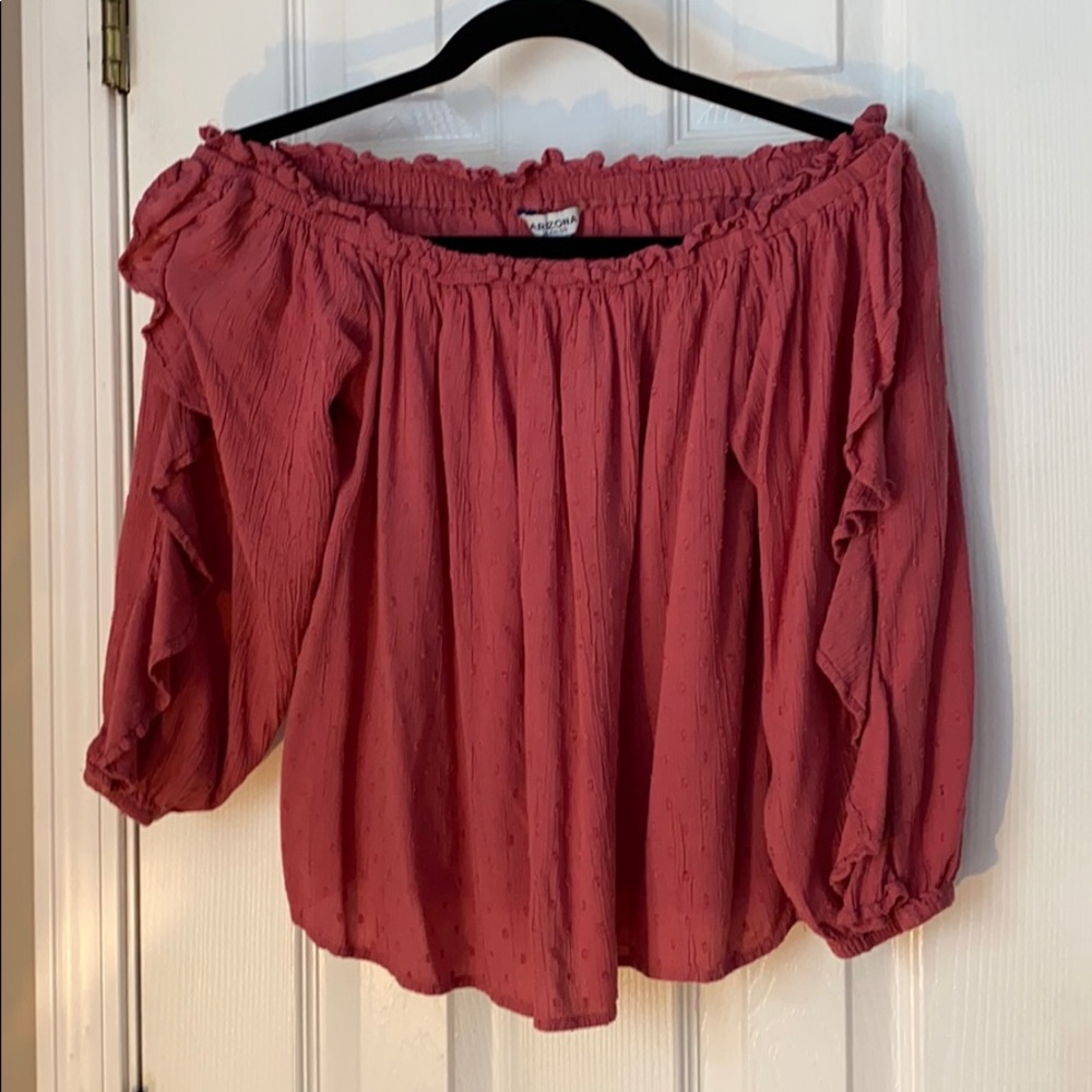 Arizona Jean co. Flowy, off the shoulder shirt.